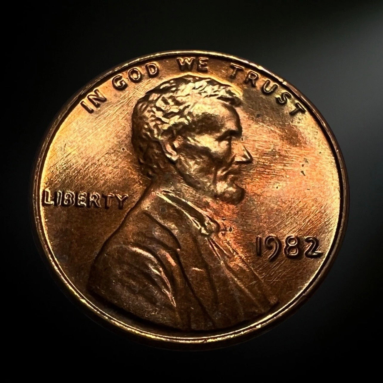 1982-P Lincoln Memorial Cent BU Red Obverse 